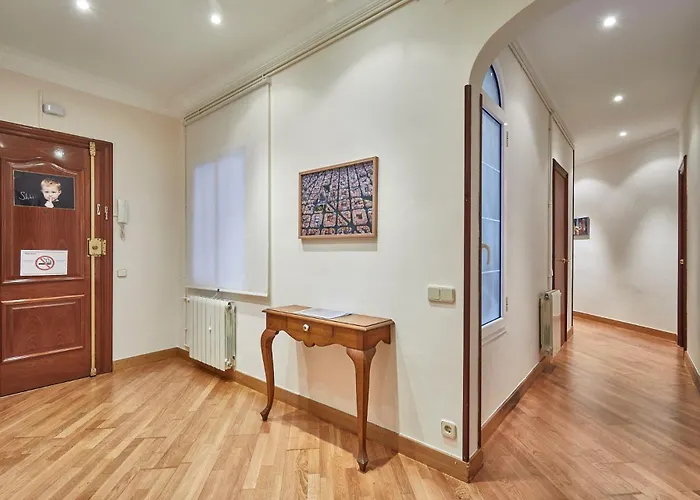 Bbarcelona Gaudi Avenue Flat